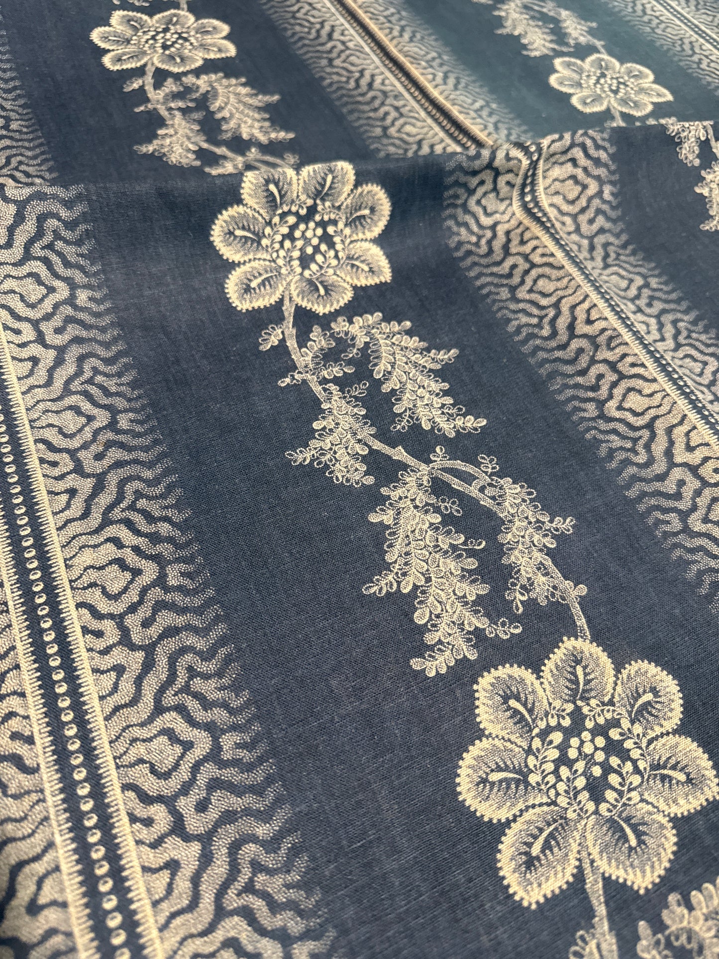 Lisa Fine, Daphne, By the yard