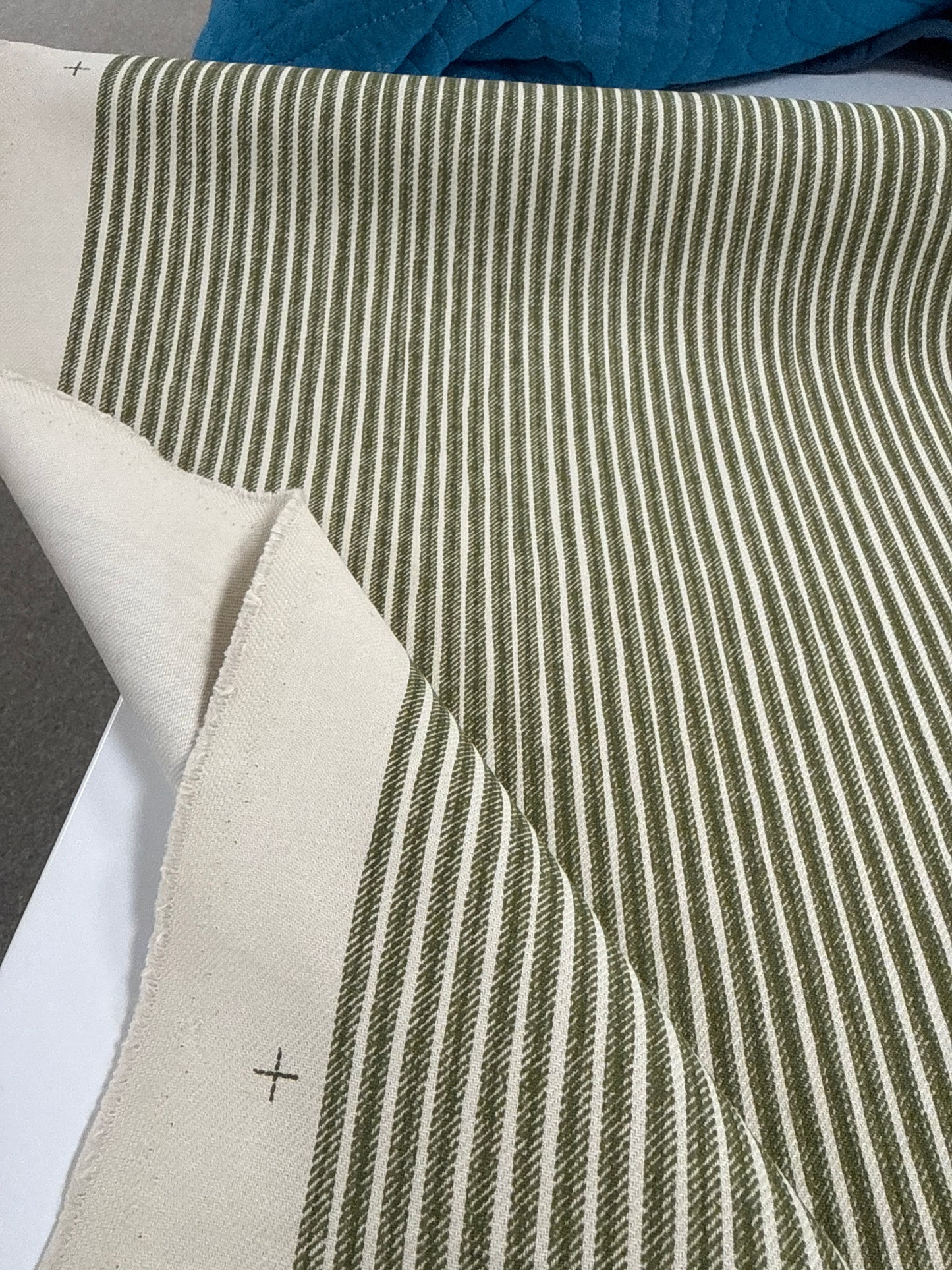 Fermoie, poulton stripe, green, 3.4 yards