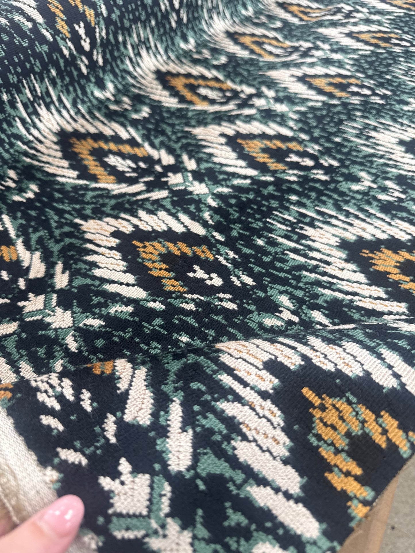 Romo, lolana velvet, 3.4 yards