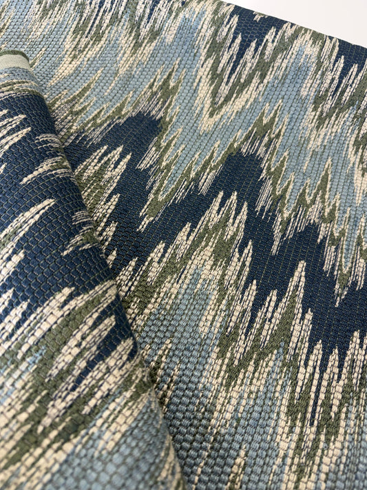 Colefax and Fowler, medora, blue and green, 1.25 yards