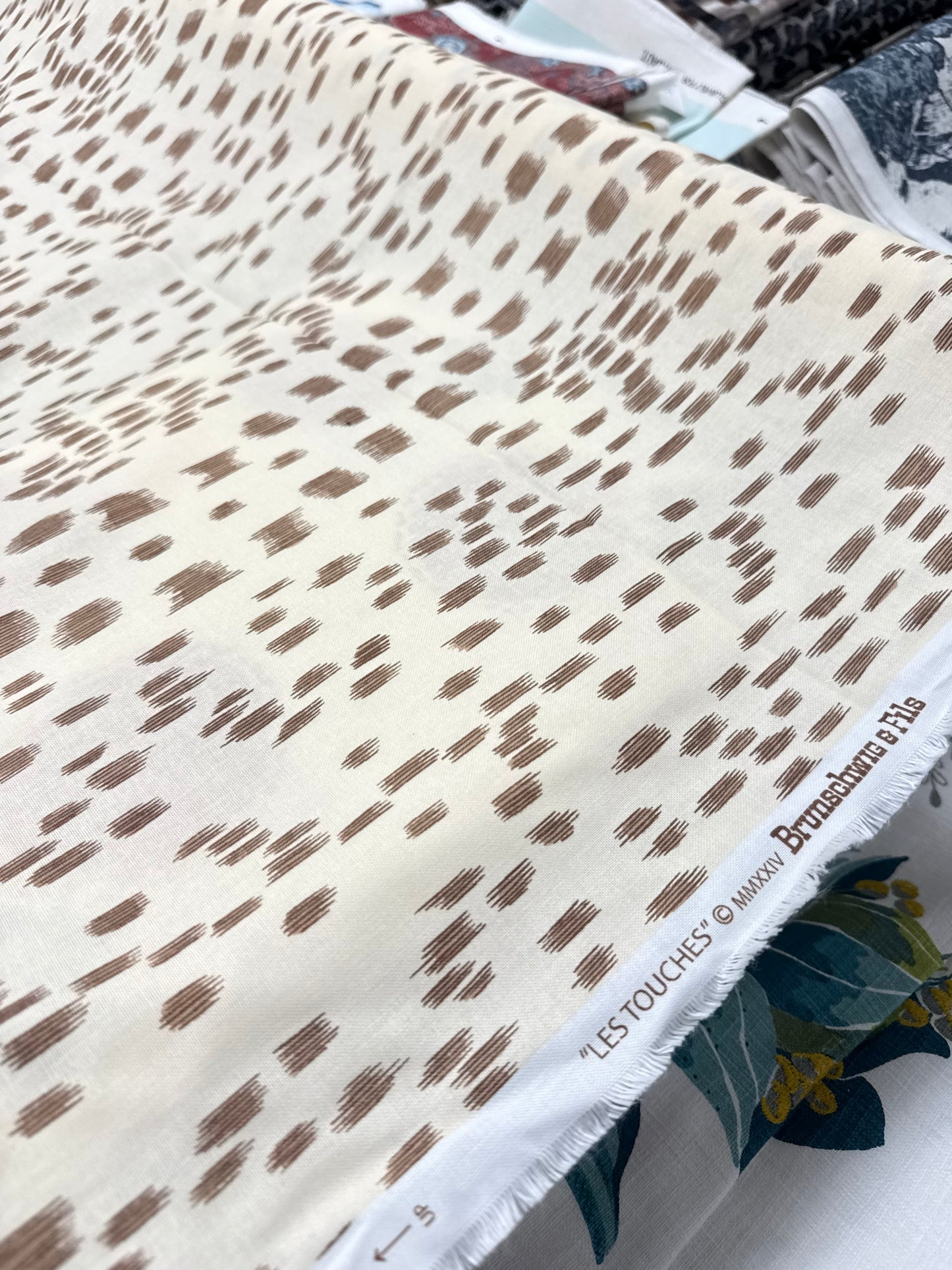 Brunschwig and fils, Les touches, 2.75 yards