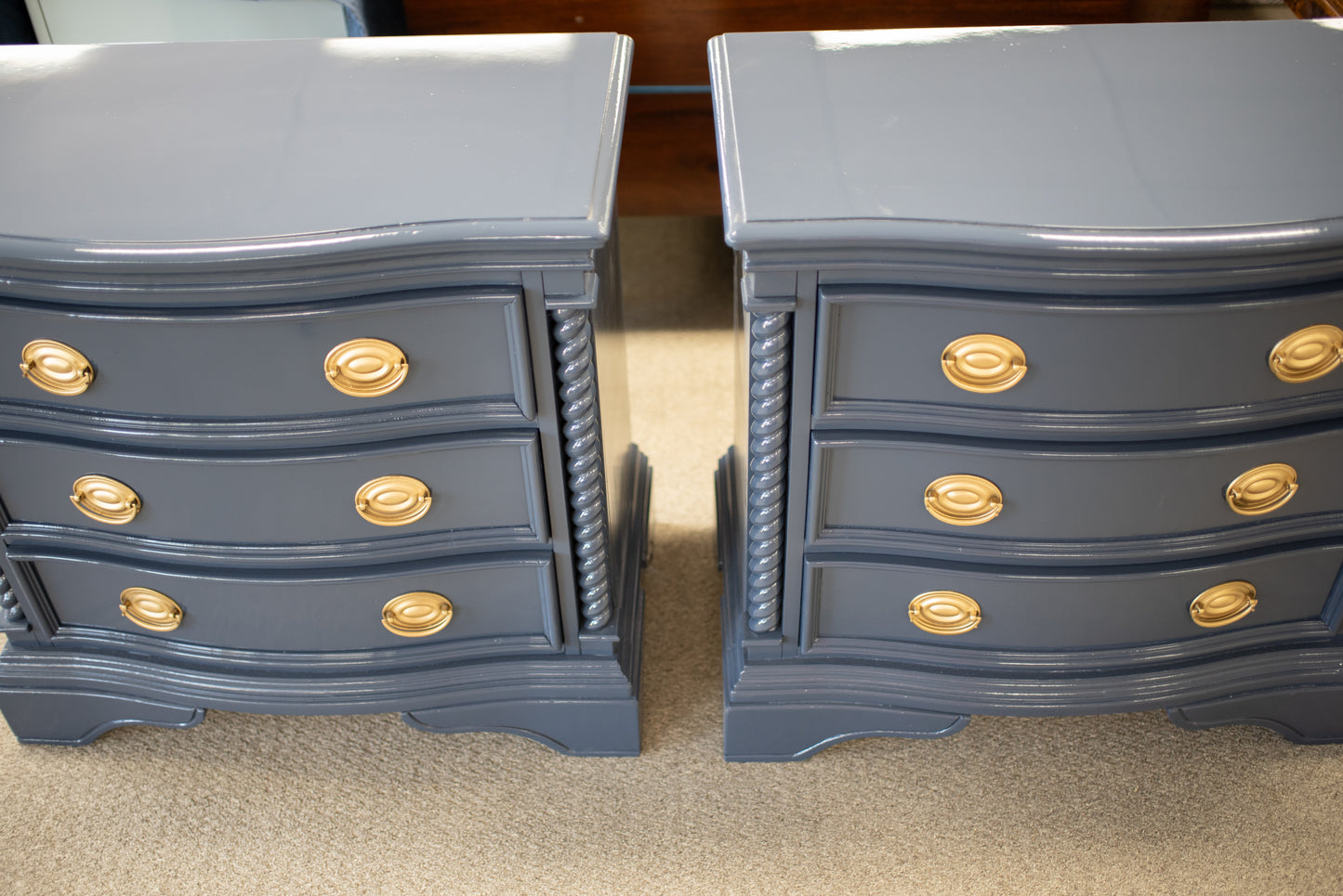 Pair of Nightstands lacquered hale navy