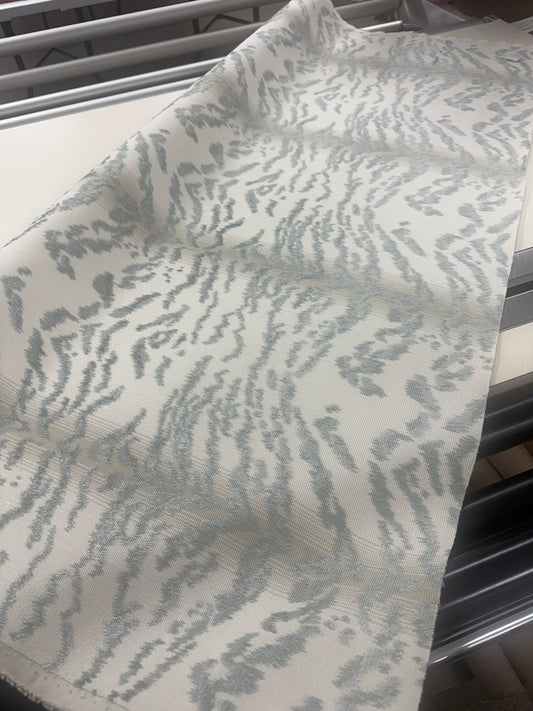 Cowtan and Tout, Rajah, 2.5 yards