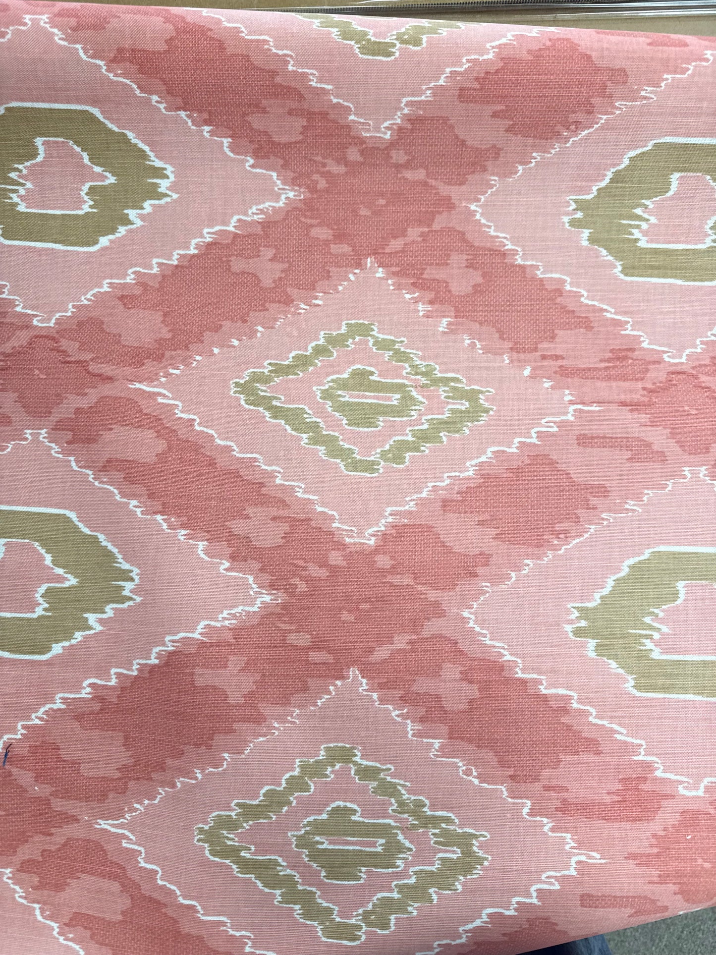 Pierre Frey, APACHE TRELLIS, 2.4 yards