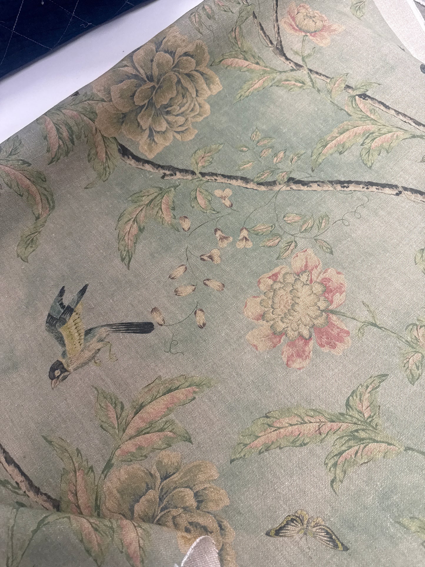 PARADISO CELANDINE GREEN | ACQUITAINE LINEN, 1.5 yards