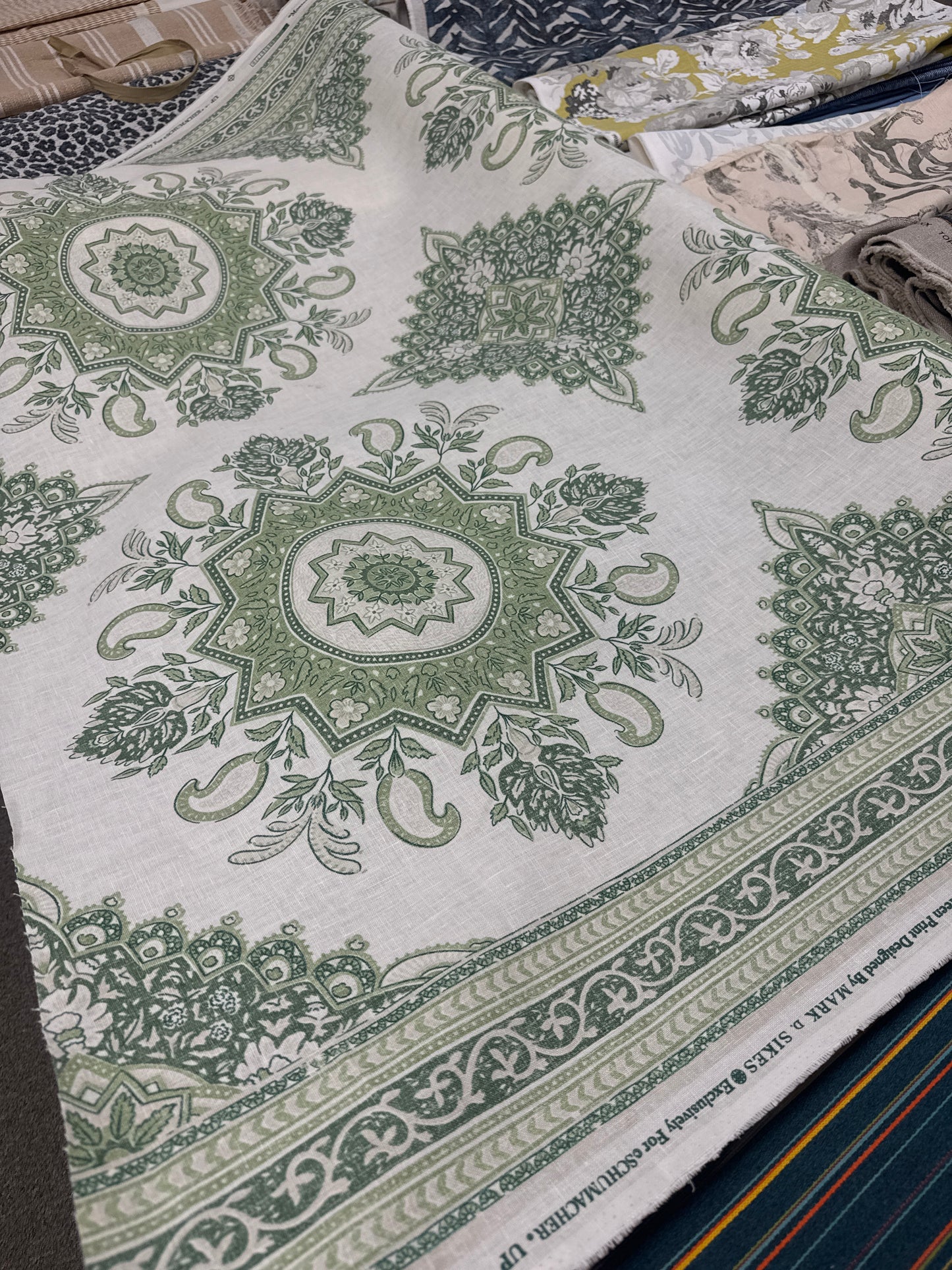 Schumacher, montecito medallion, by the yard