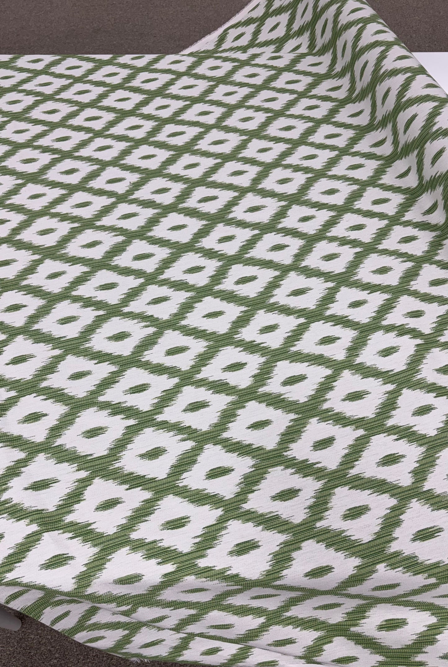 Kravet,pitigala, green, by the yard