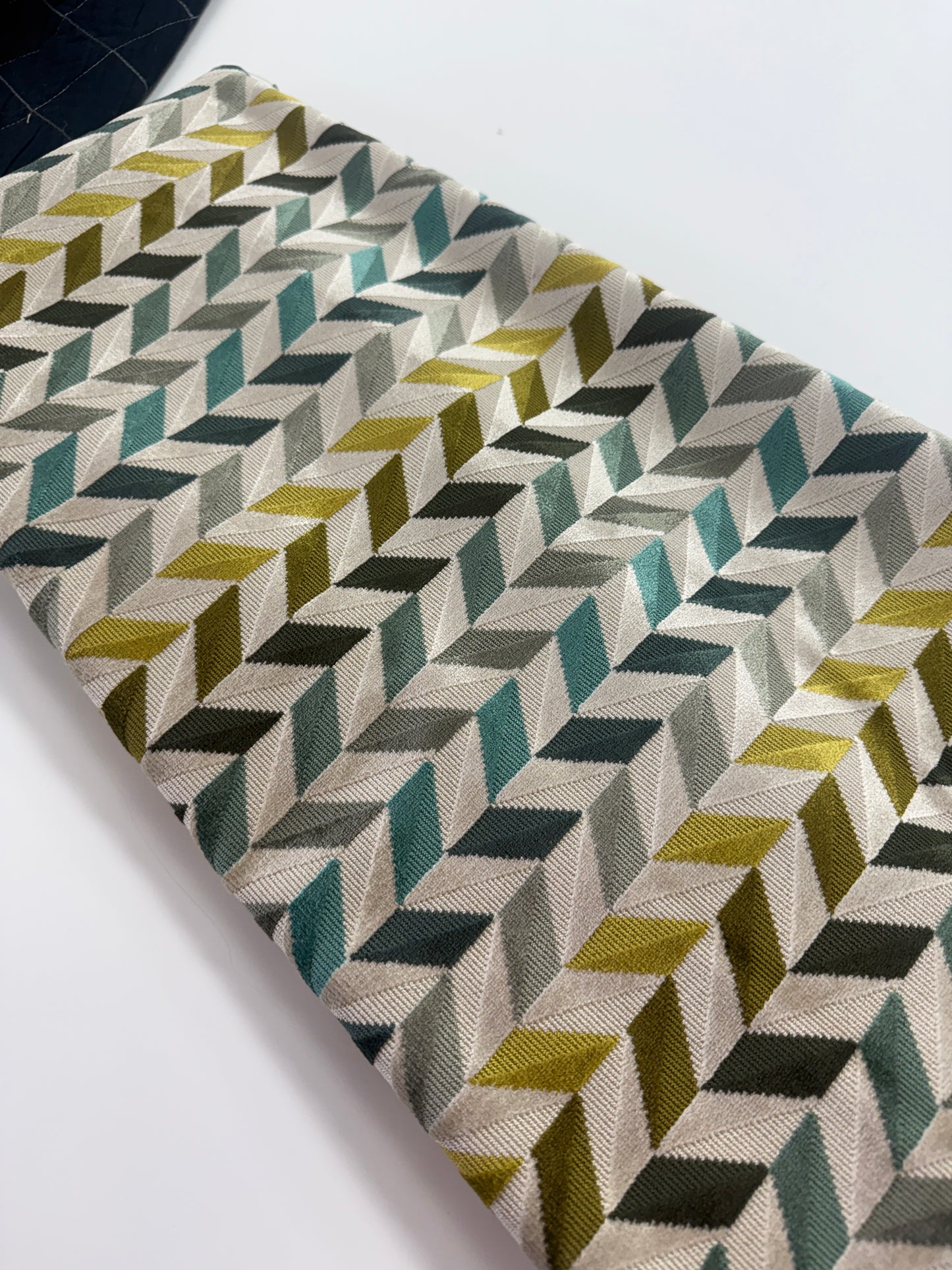 Romo - Katori - 7959/04 Olivine, 2 yards