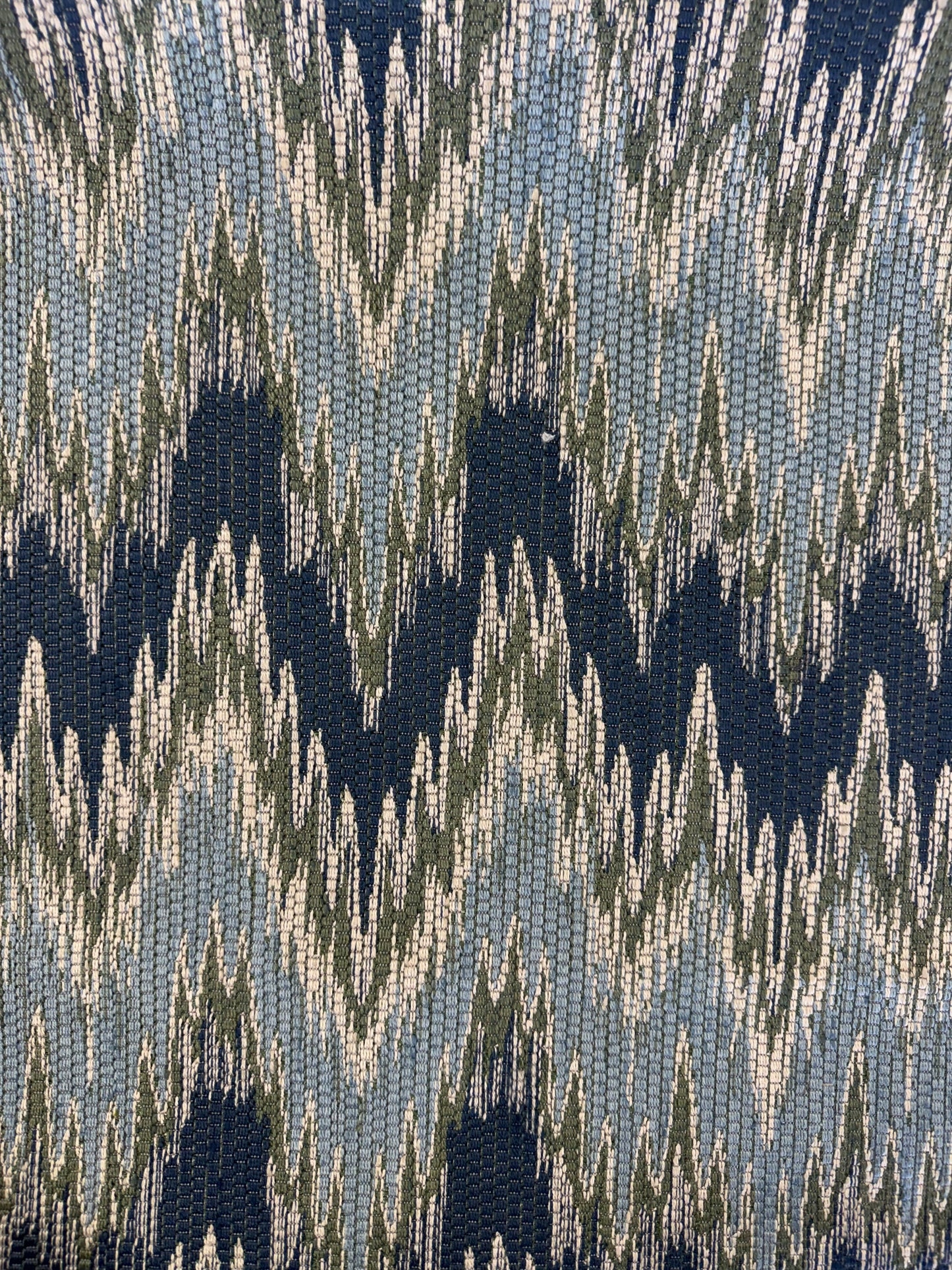 Colefax and Fowler, medora, blue and green, 1.25 yards
