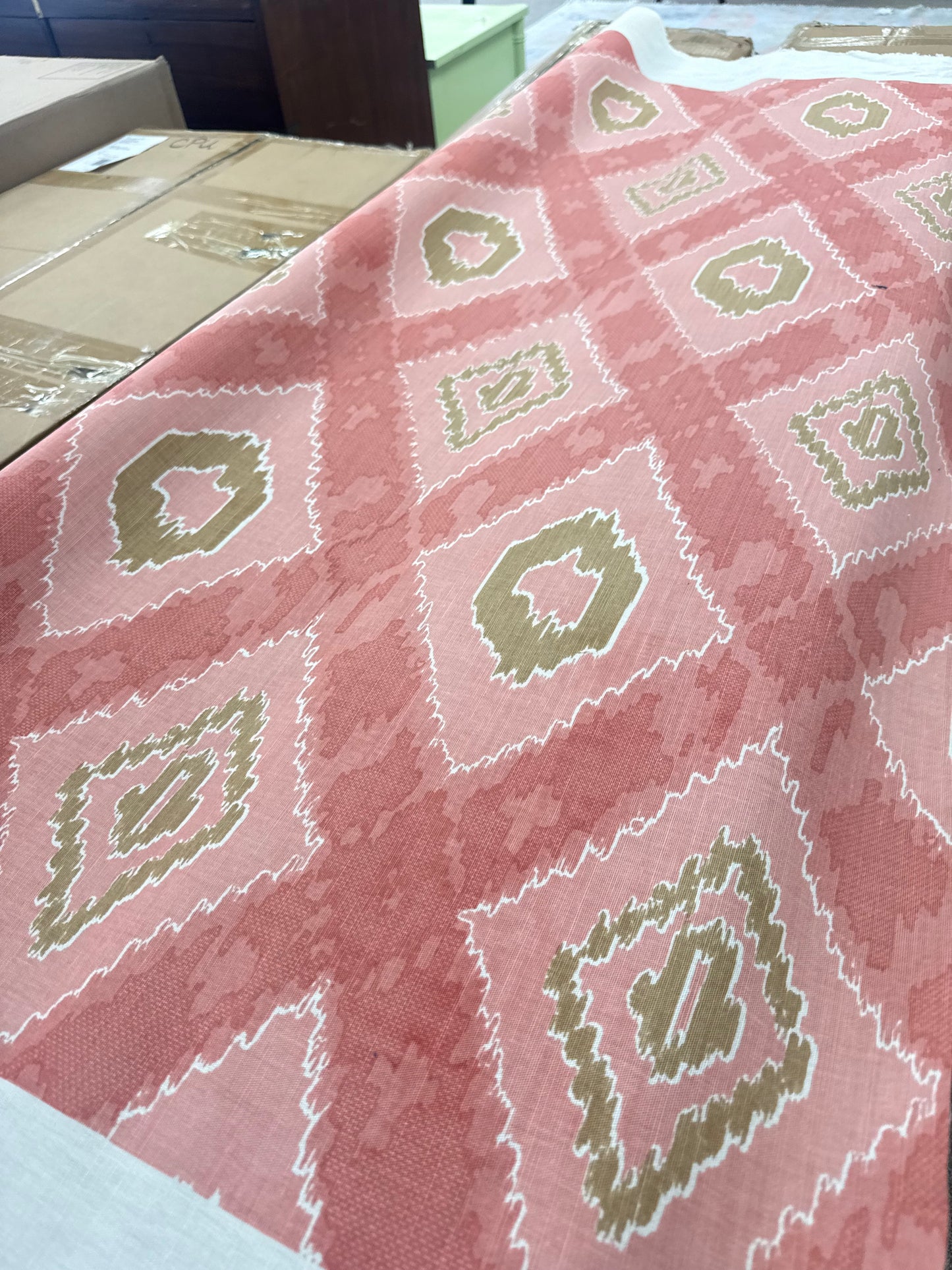 Pierre Frey, APACHE TRELLIS, 2.4 yards