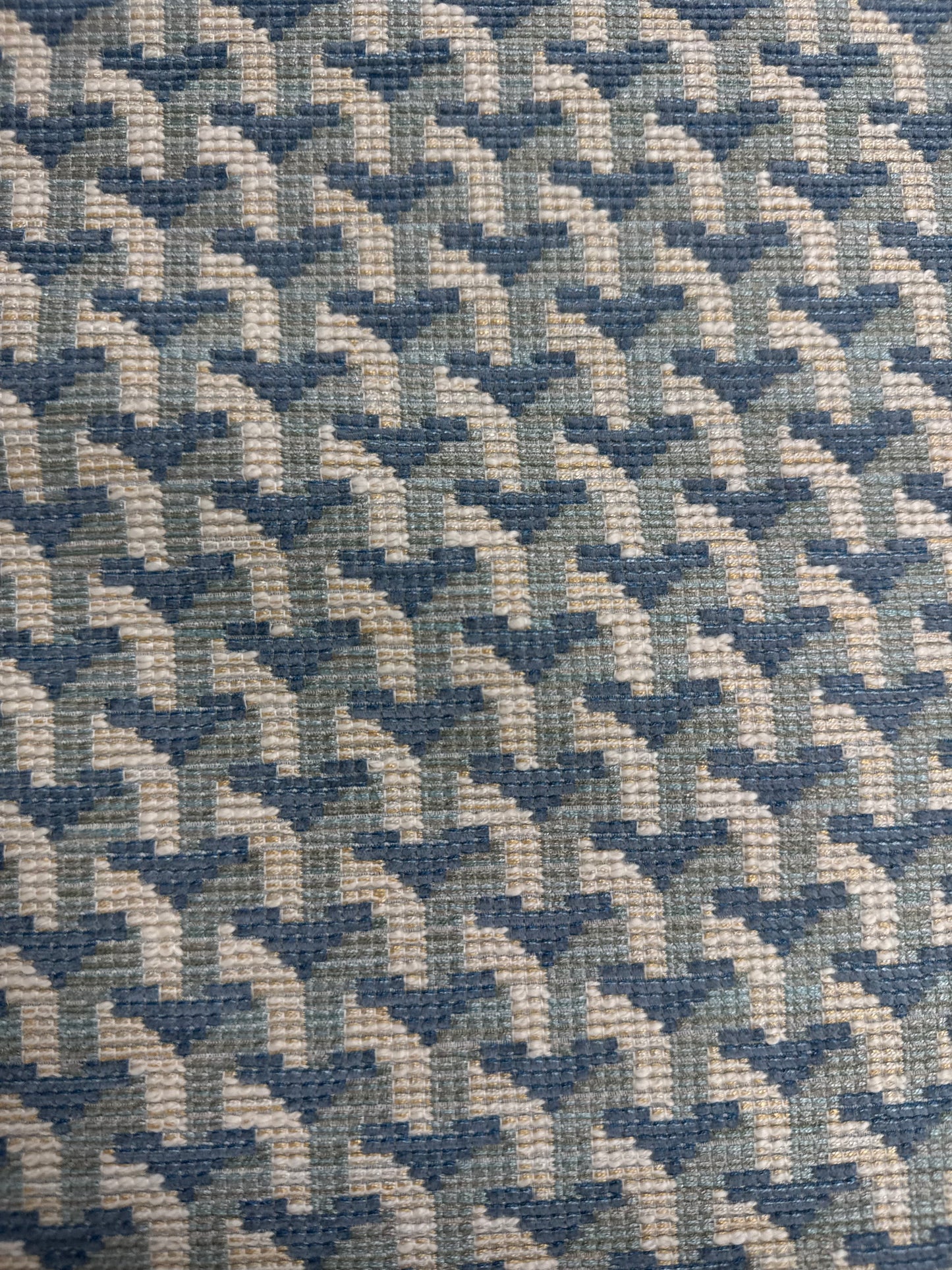 Cowtan and Tout, Rialto, 1 yard