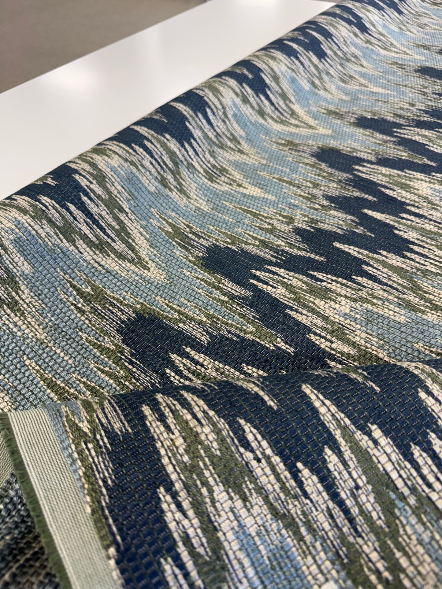 Colefax and Fowler, medora, blue and green, 1.25 yards