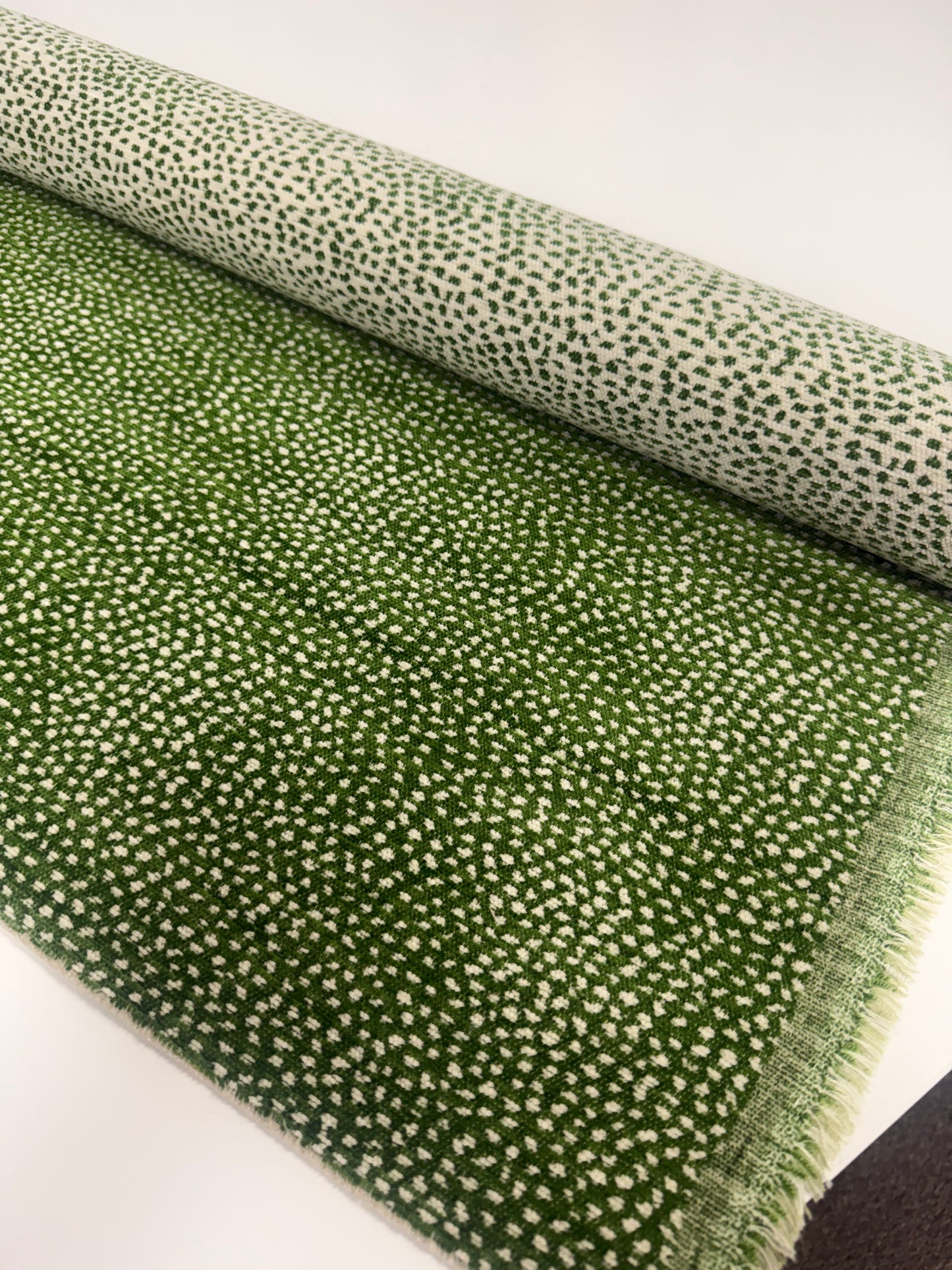 Reversible green animal chenille dot, 1 yard