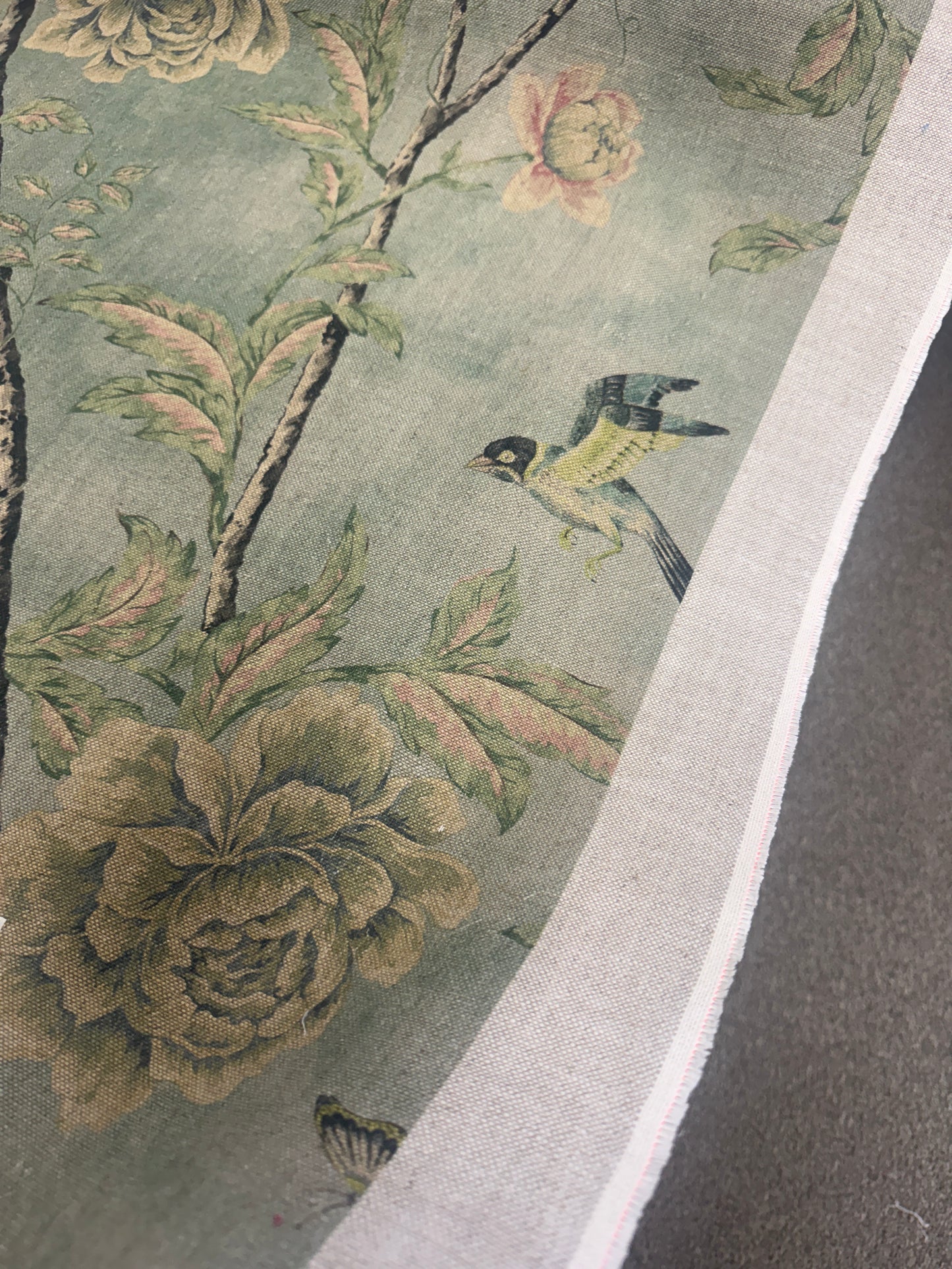 PARADISO CELANDINE GREEN | ACQUITAINE LINEN, 1.5 yards