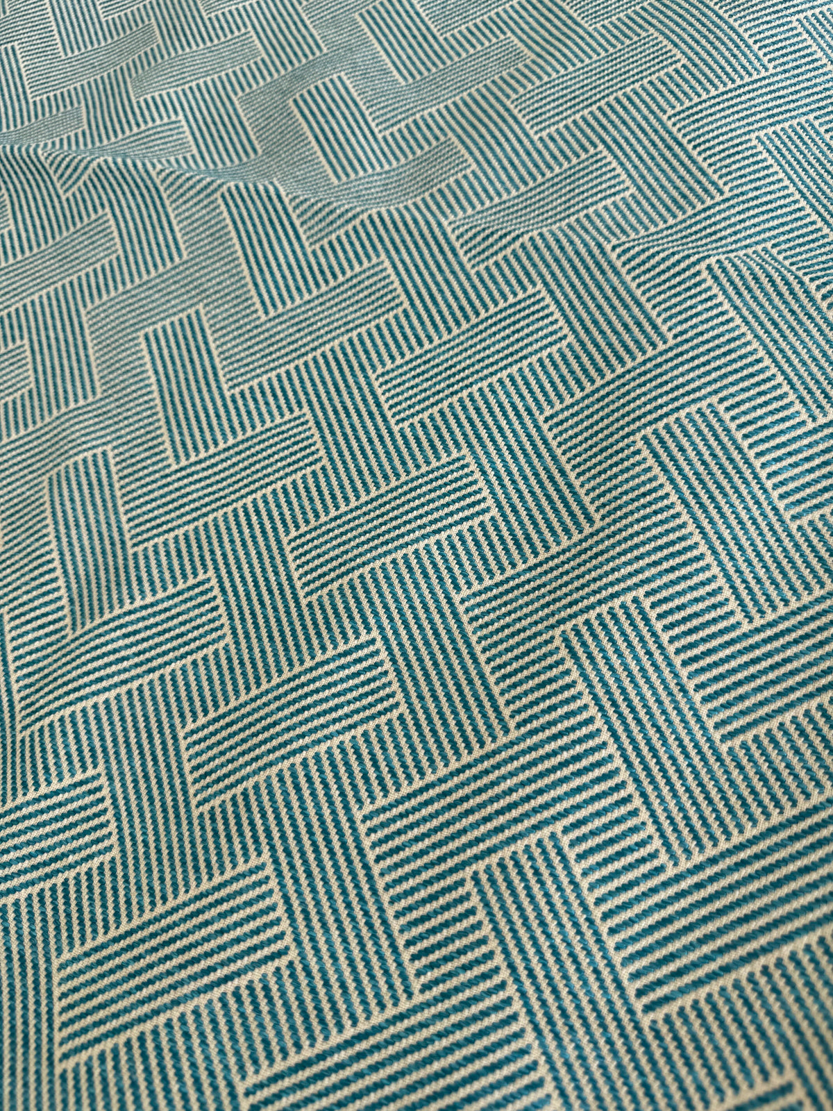 Manuel Canovas Lombok lagoon, 1.75 yards
