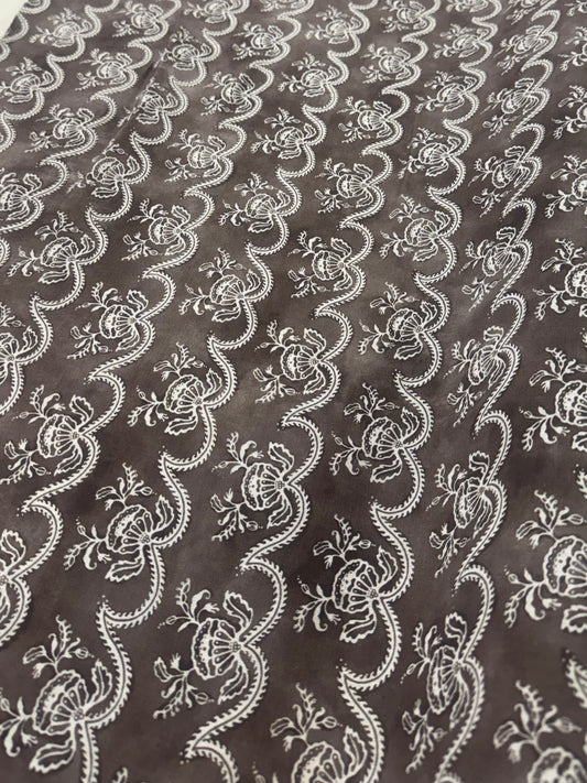 Zak + Fox, cassiopea, 1 yard
